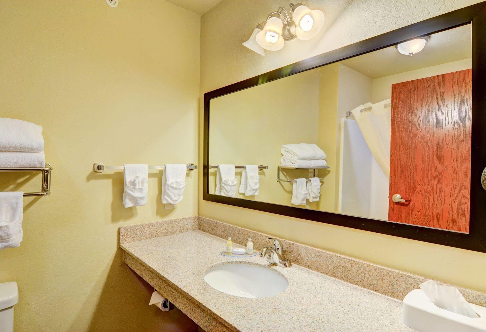 Cobblestone Hotel&Suites - Punxsutawney Eksteriør billede