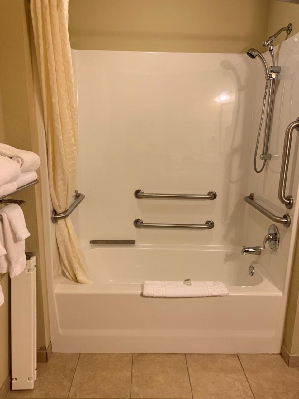 Cobblestone Hotel&Suites - Punxsutawney Eksteriør billede